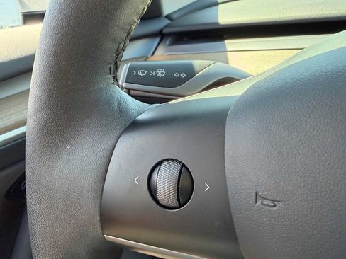 Used 2023 Tesla Model 3 Standard Range RWD image 15