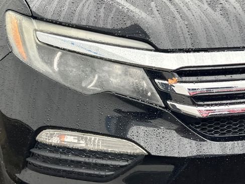 Used 2016 Honda Pilot Elite image 8