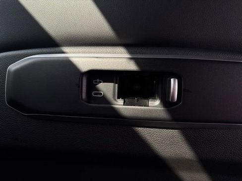 New 2026 BMW X6 M60i image 20