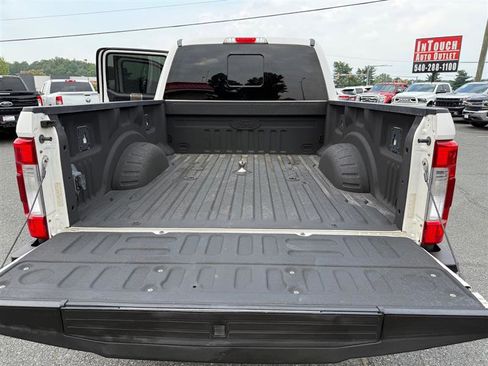 Used 2017 Ford F250 Lariat w/ Lariat Ultimate Package image 21