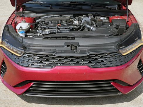 Used 2021 Kia K5 LXS FWD image 7