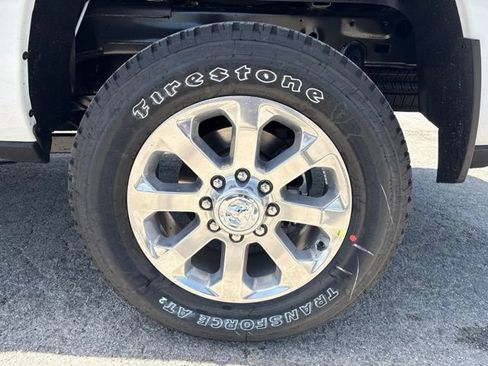 New 2026 RAM 2500 Laramie AWD/4WD image 9