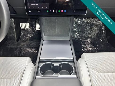 Used 2025 Tesla Model 3 Performance AWD/4WD image 16