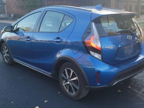 Used 2018 Toyota Prius C Two image 5
