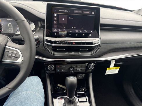 New 2026 Jeep Compass Latitude AWD/4WD image 16