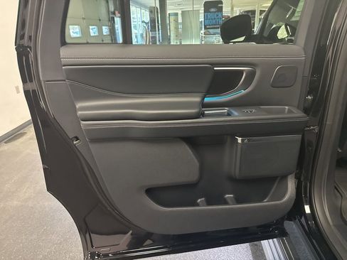 New 2026 Ford Expedition Max Platinum AWD/4WD image 29