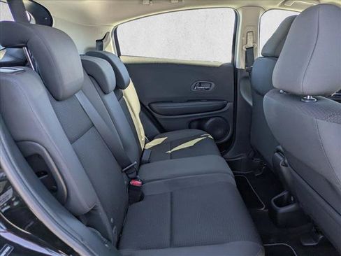 Used 2019 Honda HR-V LX image 18