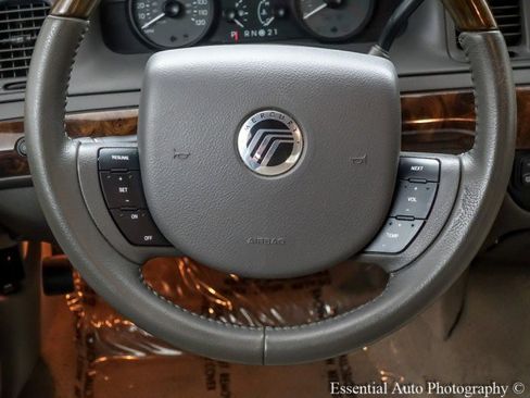 Used 2010 Mercury Grand Marquis LS image 16