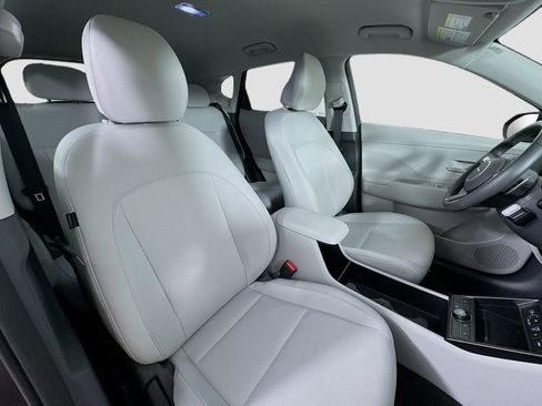 Certified 2025 Hyundai Kona SEL image 30