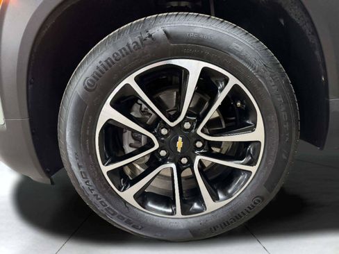 Used 2026 Chevrolet TrailBlazer LT w/ LT Cold Weather Package AWD/4WD image 30