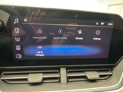 Used 2024 Chevrolet Trax LT w/ Driver Confidence Package FWD image 19