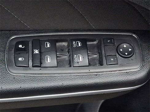 Used 2023 Dodge Charger SXT image 27