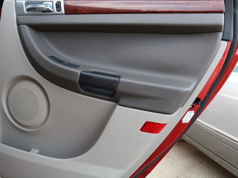 Used 2004 Chrysler Pacifica AWD image 37