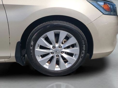 Used 2015 Honda Accord EX-L image 30