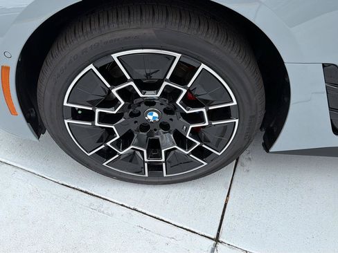 New 2026 BMW i4 eDrive40 w/ M Sport Package RWD image 36