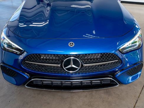 Used 2024 Mercedes-Benz CLE 300 4MATIC Coupe image 15
