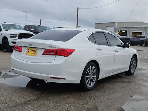 Used 2019 Acura TLX image 3