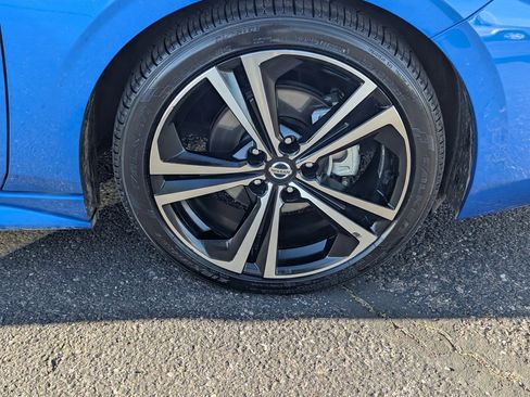 Certified 2022 Nissan Sentra SR image 10