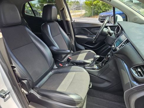 Used 2019 Buick Encore Preferred FWD image 18