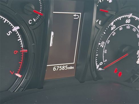 Used 2023 Toyota 4Runner SR5 Premium w/ Moonroof Package image 9