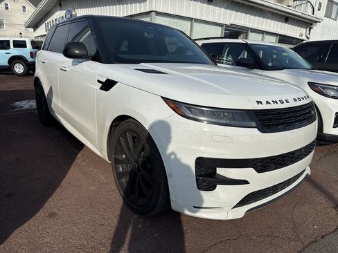 Used 2024 Land Rover Range Rover Sport Dynamic SE image 8