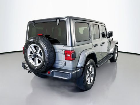 Used 2021 Jeep Wrangler Unlimited Sahara AWD/4WD image 7