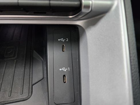 Used 2024 Audi Q3 2.0T Premium image 50