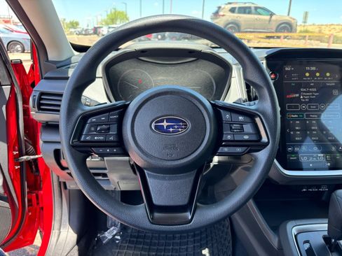 Used 2025 Subaru Crosstrek 2.5i Premium AWD/4WD image 18