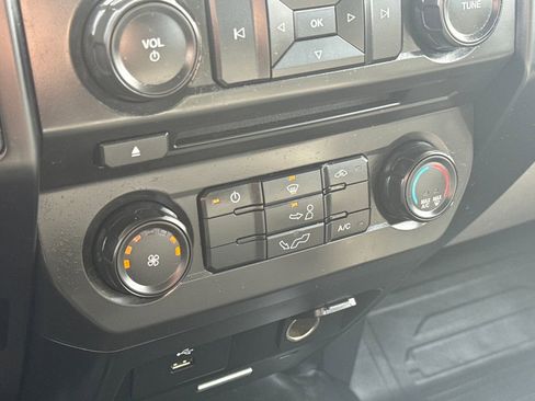 Used 2016 Ford F150 XL w/ Equipment Group 101A Mid image 27