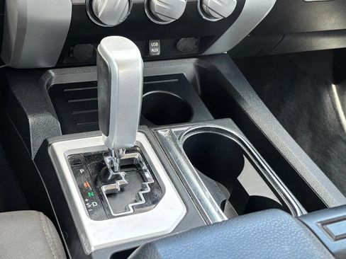 Used 2014 Toyota Tundra SR5 w/ SR5 Upgrade Package RWD image 22