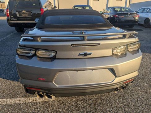 Used 2022 Chevrolet Camaro LT w/ RS Package image 4