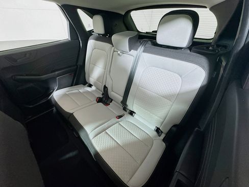 Used 2023 Ford Escape Active image 21