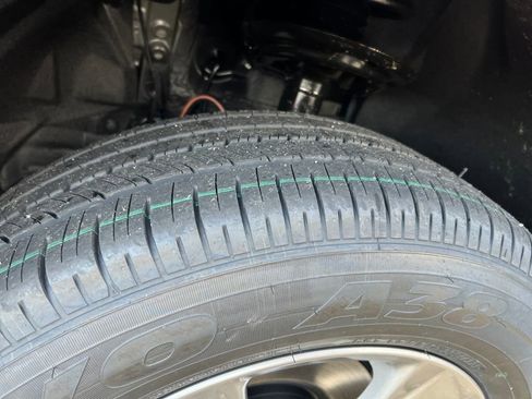 New 2025 Toyota RAV4 XLE image 28