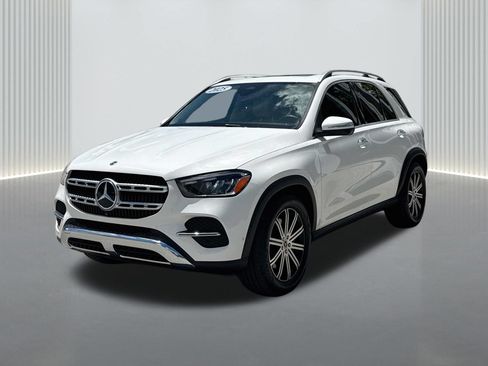 Used 2025 Mercedes-Benz GLE 450e 4MATIC image 1