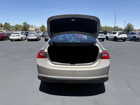 Used 2023 Chevrolet Malibu LT FWD image 10