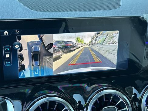 New 2026 Mercedes-Benz GLB 250 image 18