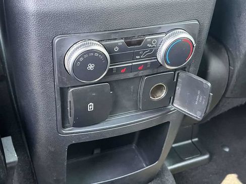 Used 2020 Ford Explorer XLT w/ Equipment Group 202A AWD/4WD image 20