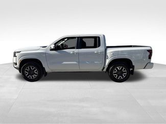 New 2026 Nissan Frontier SV w/ SV Convenience Package video 4