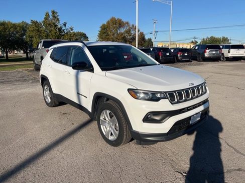Used 2022 Jeep Compass Latitude image 7