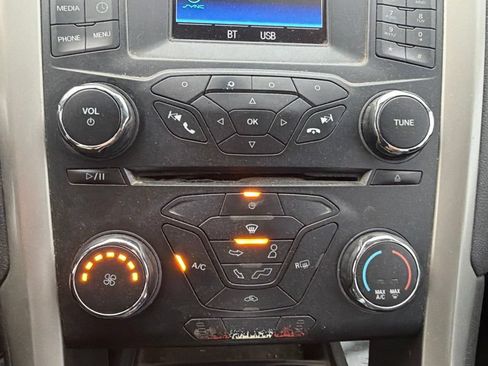 Used 2014 Ford Fusion SE w/ Equipment Group 202A FWD image 15
