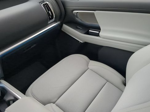 New 2027 Ford Expedition Max Platinum RWD image 56