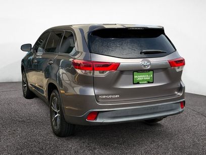 Used 2019 Toyota Highlander LE