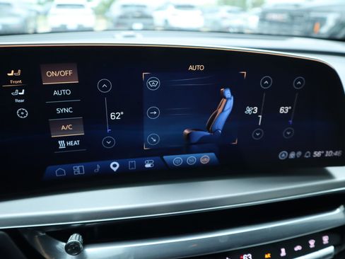 Used 2024 Cadillac Lyriq Luxury RWD image 7