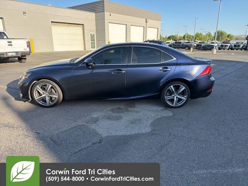 Used 2017 Lexus IS 300 AWD w/ Premium Package image 17