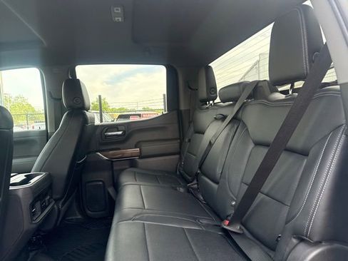 Used 2021 Chevrolet Silverado 1500 LT Trail Boss w/ LPO, Dark Essentials Package AWD/4WD image 15
