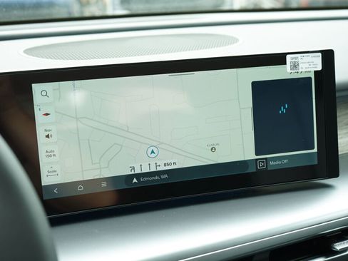 New 2026 Hyundai Ioniq 9 Limited image 18