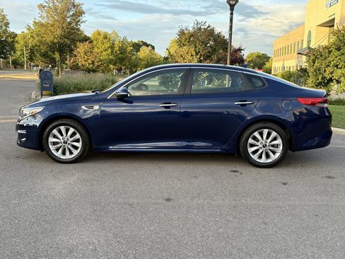 Used 2018 Kia Optima LX w/ 17" Alloy Wheels Package image 16