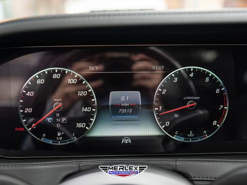 Used 2018 Mercedes-Benz S 560 4MATIC Sedan w/ Premium Package image 33