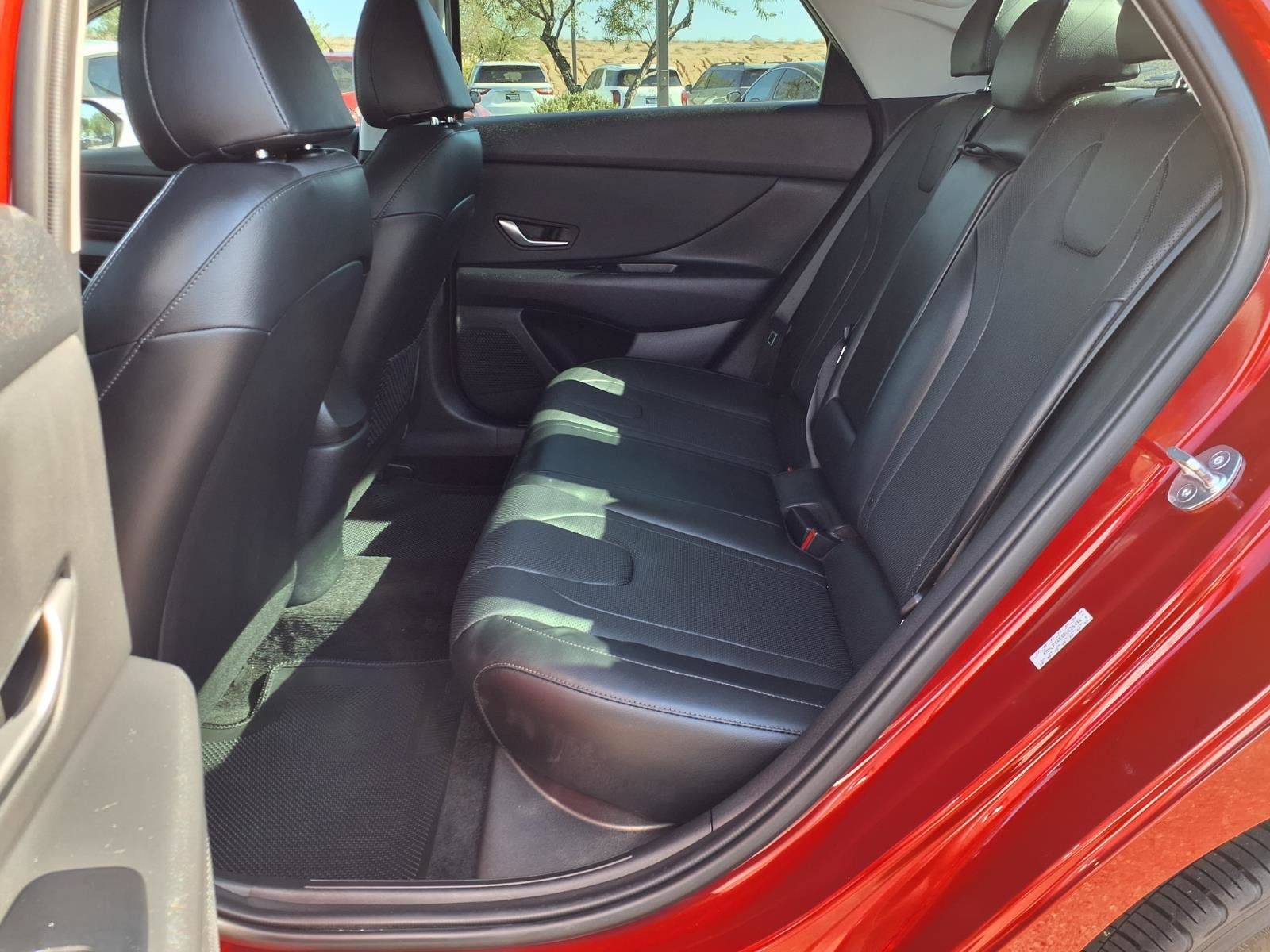 Certified 2023 Hyundai Elantra Limited FWD image 17