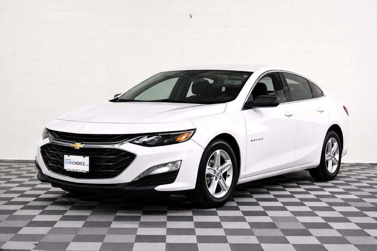 Used 2023 Chevrolet Malibu LS FWD image 1